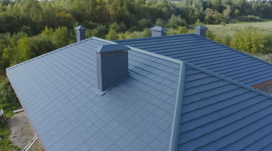 Professional gutter cleaning in Steamboat Rock, IA